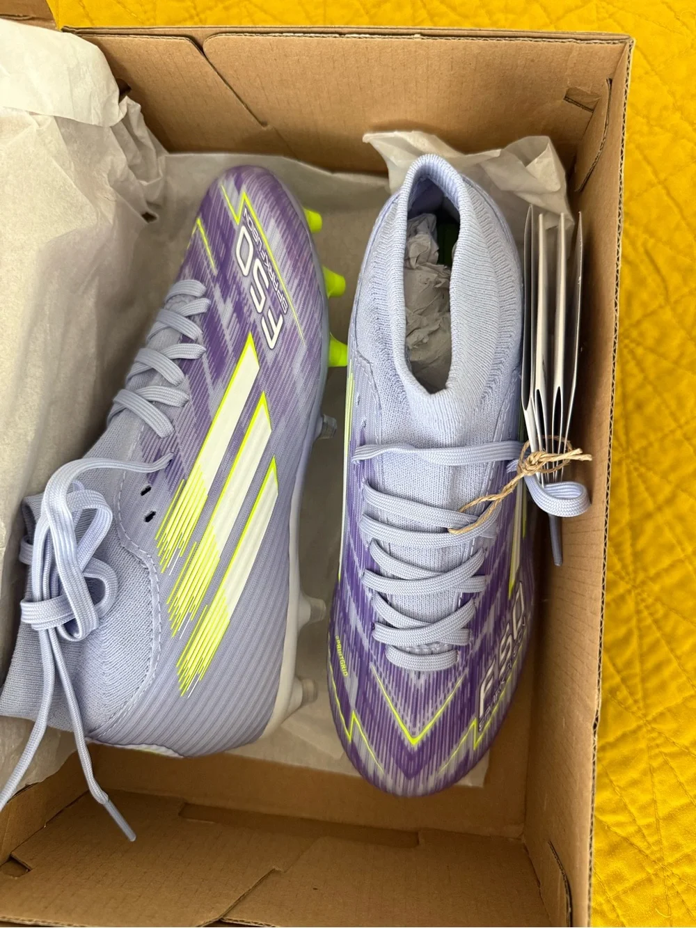 New in Box Addidas F50 Sparkfusion purple soccer cleats size 4-1/2